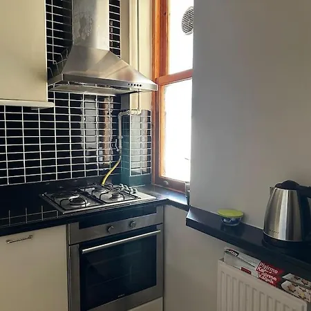 Апартаменты 2br, 2ba 3rd Floor Of Historical Building, Galata Стамбул